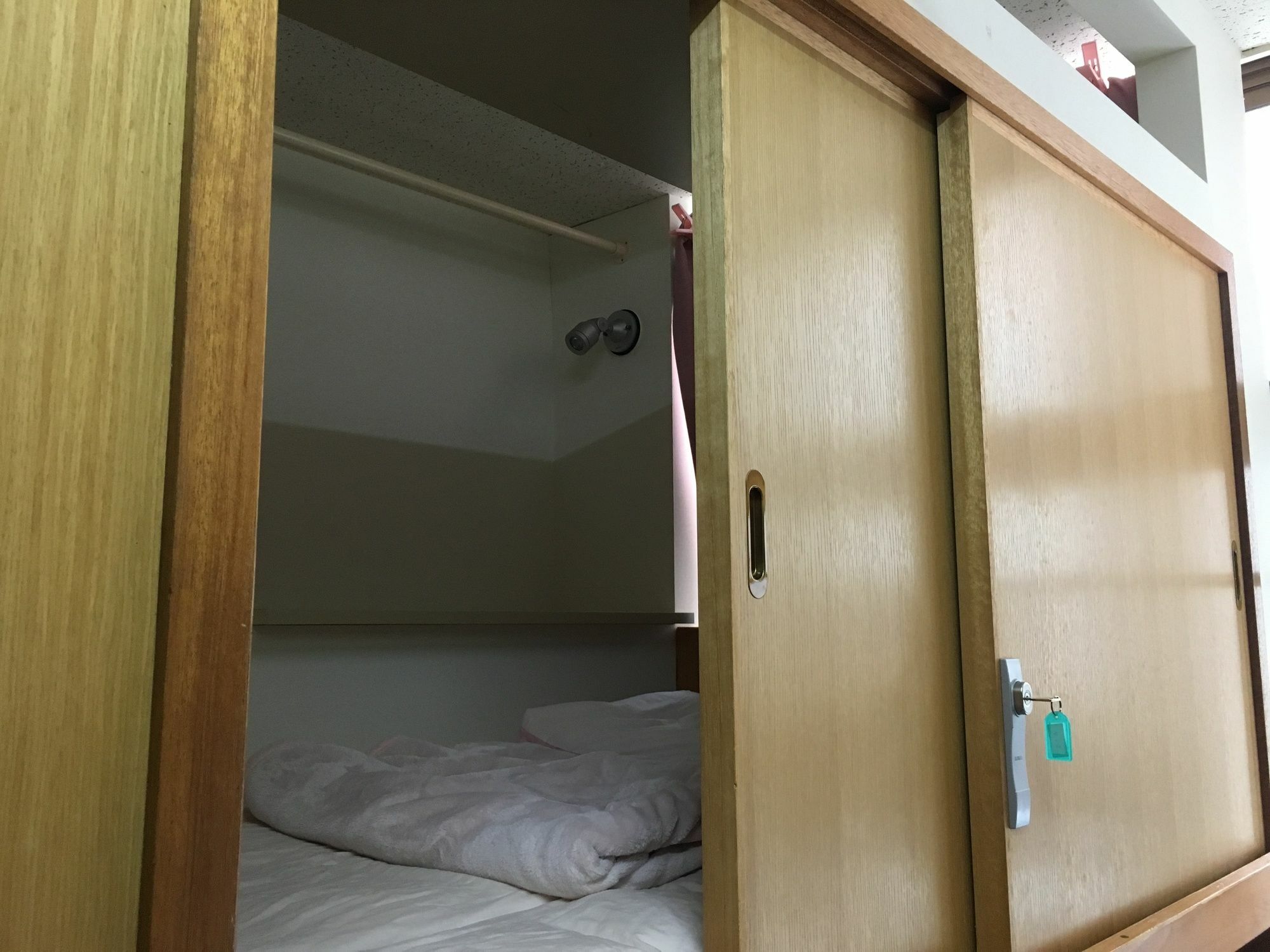 Capsule Dormitory Orion Tomari Buitenkant foto